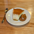 Flan con dulce de leche