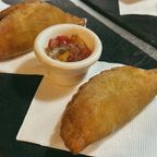 Empanada Artesanal de Ossobuco y Chorizo Clásicas o sin Gluten