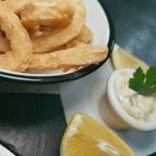 Rabas Fritas con Salsa Tártara